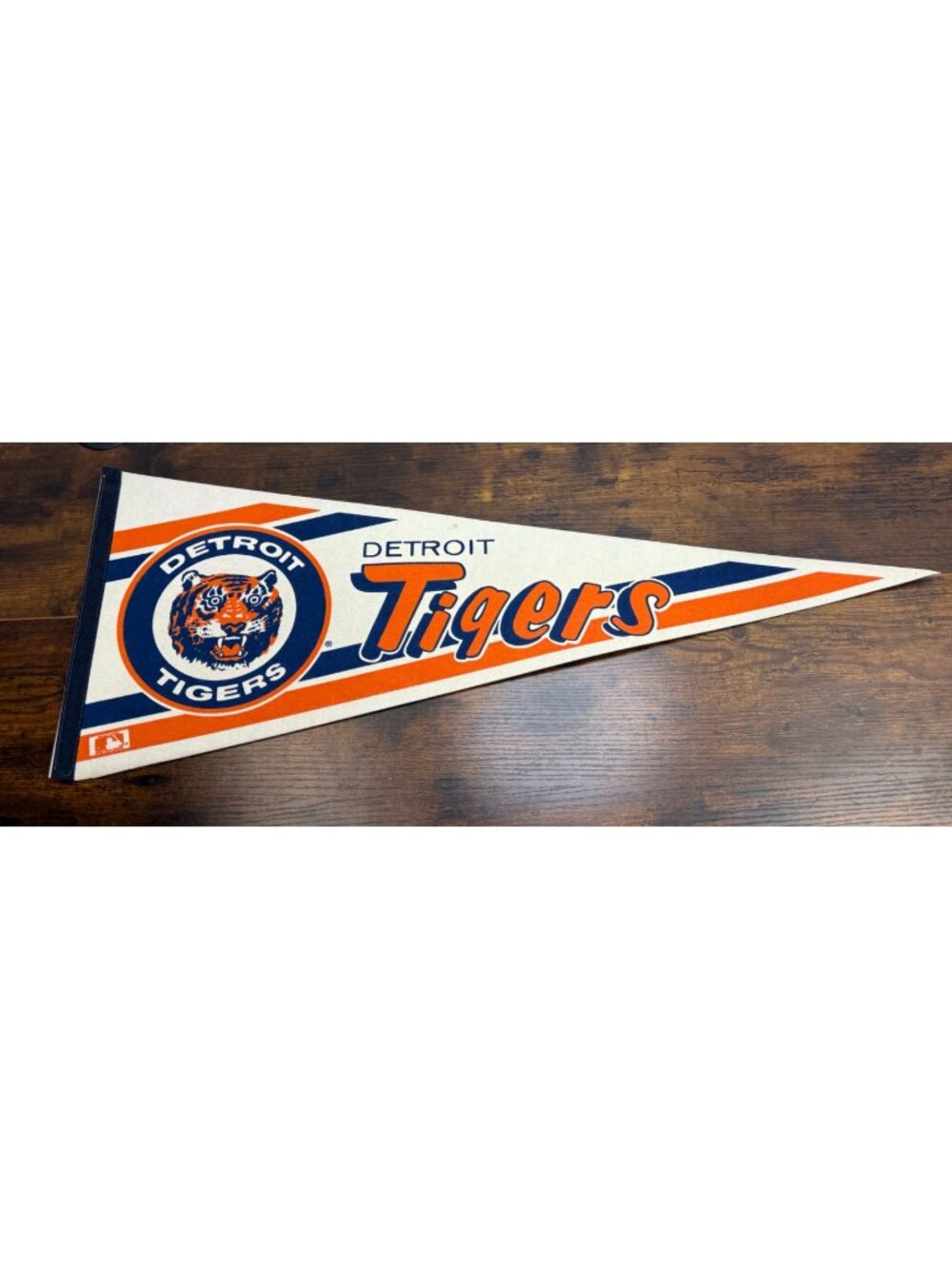 Detroit Tigers Vintage MLB Felt Pennant Banner 29.5 inches